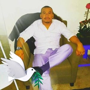 Meet your Posher, Adrian